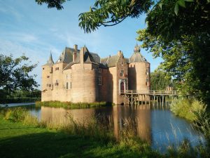 kasteel ammersoyen zomerbeeld az