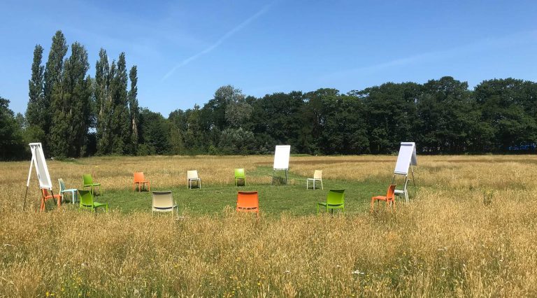 Heisessie buiten vergaderen