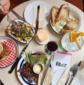 Dit zijn de 6 beste restaurants van Den Bosch volgens Bas 4 Eten Fret Vegan Ontbijt Den Bosch e1756381705635